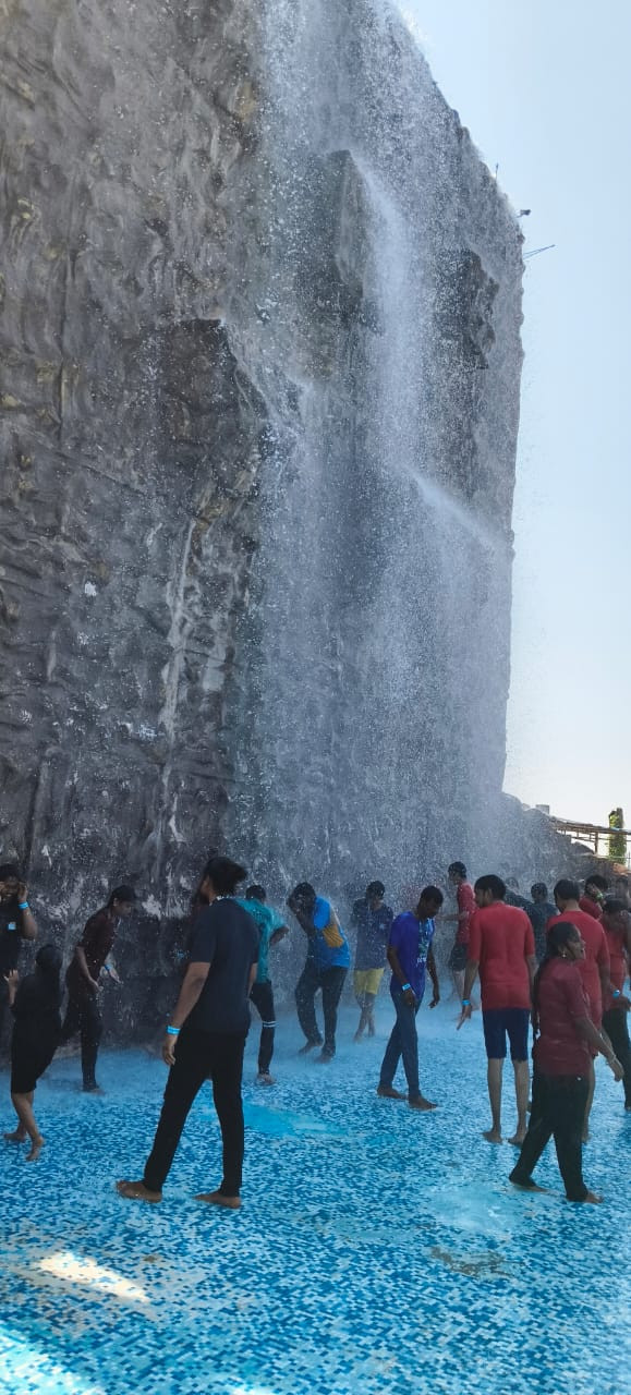 Class 10's Fun in the Waves: A Splashing Good Time