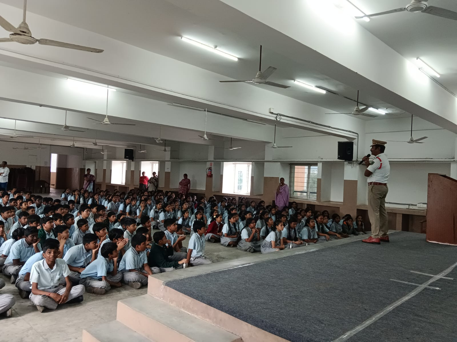 Circle Inspector Interaction with Students